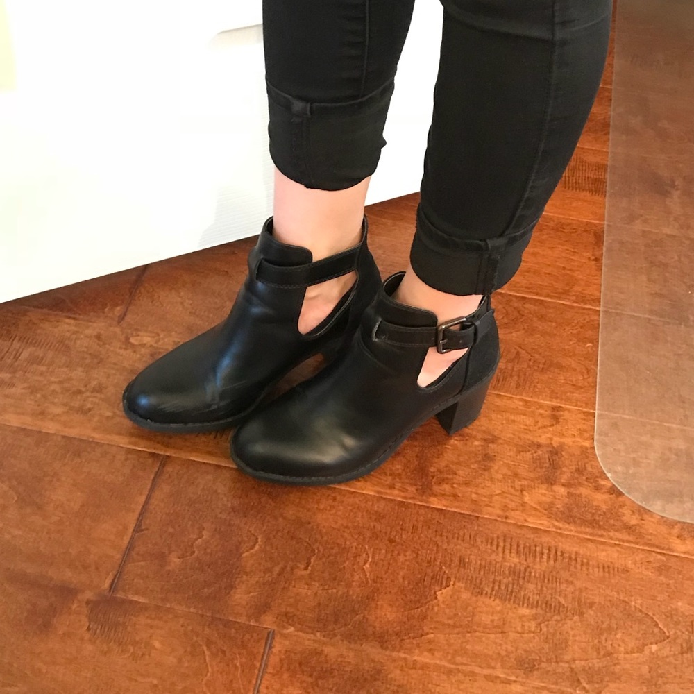 Zara - Open Track Sole Bootie